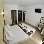 Cosmin Guest house 3*